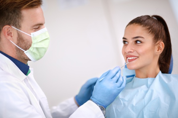 Teeth Straightening Options From A Cosmetic Dentist